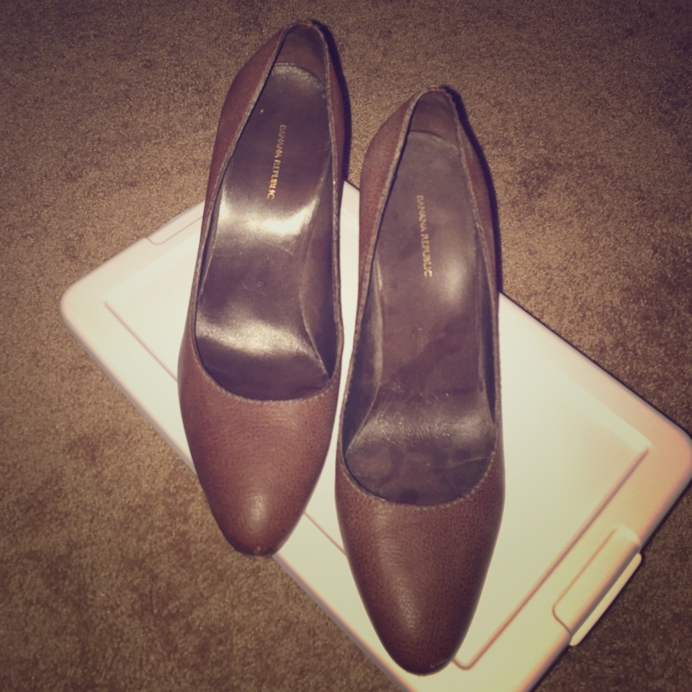 Banana Republic brown heels sz 10