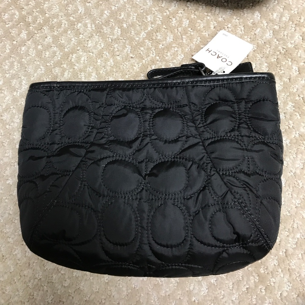 NWT Coach toiletry/cosmetic bag - Picture 4 of 4