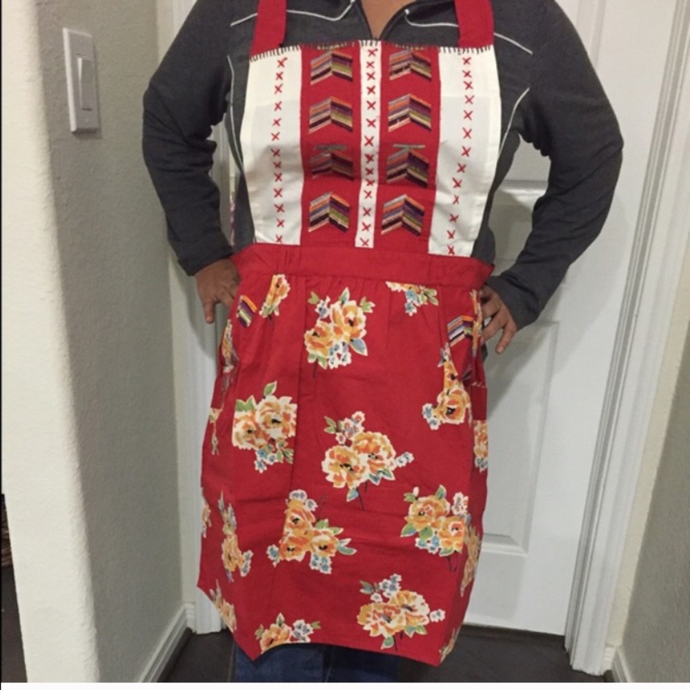 New Anthropologie Apron Flora Fiesta