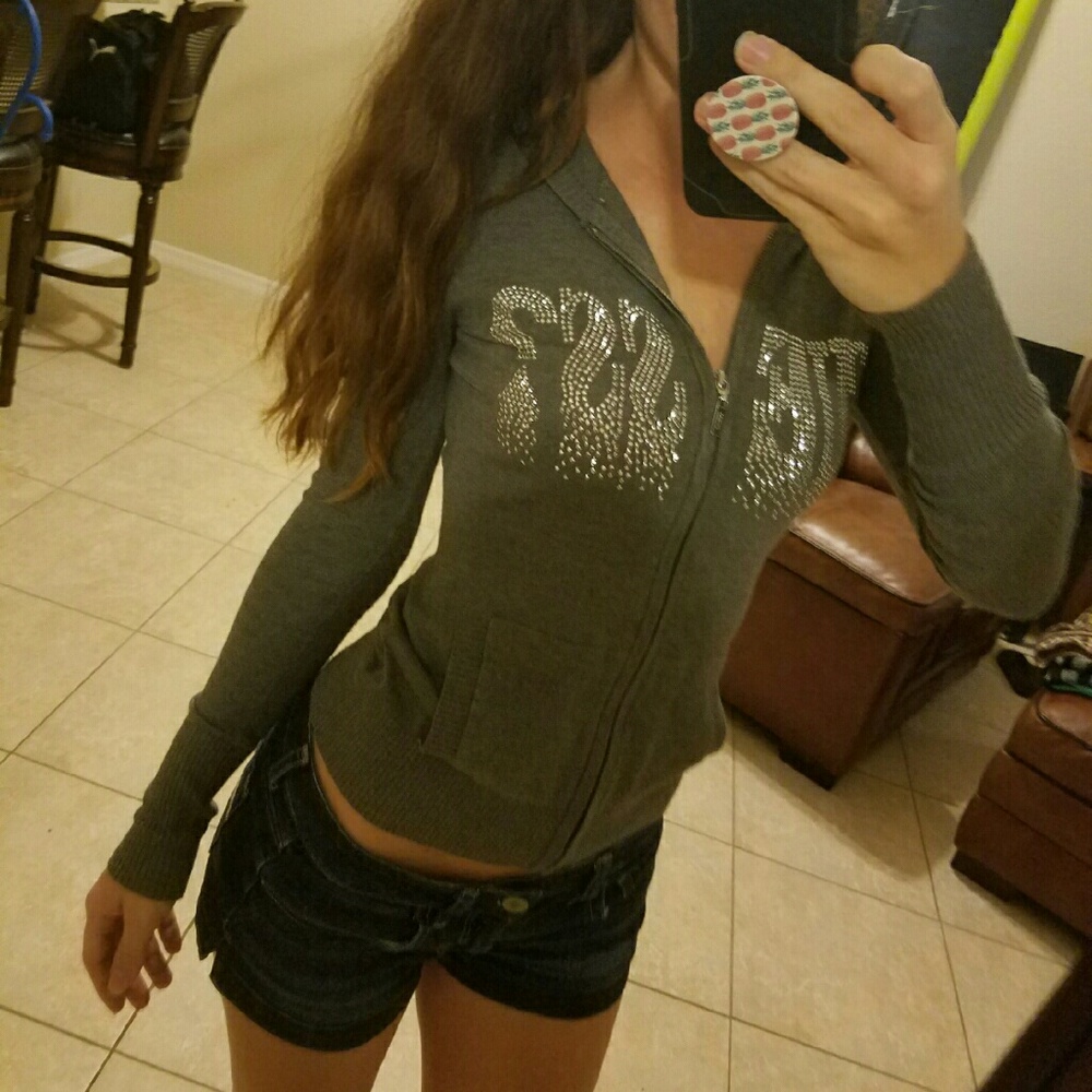 Brand new guess jacket.