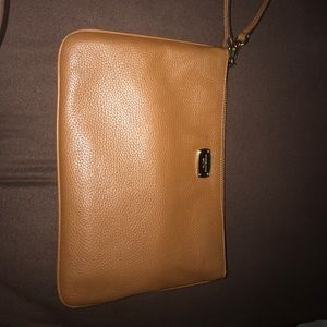 Michael Kors Large Clutch / Brown