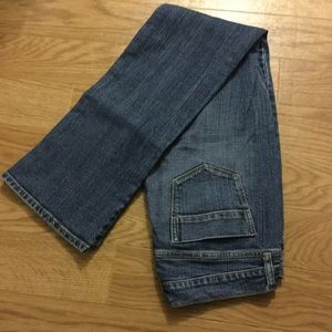 FREE $5item w/ sale Old Navy "Sweatheart" Jeans 8