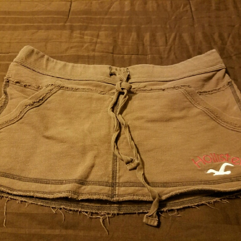 Hollister skirt