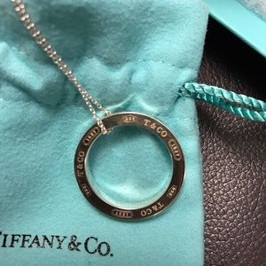 TIFFANY 1837®
CIRCLE PENDANT