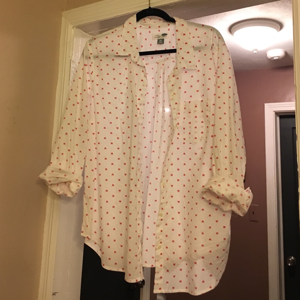 Old Navy Foxes Button Up Shirt
