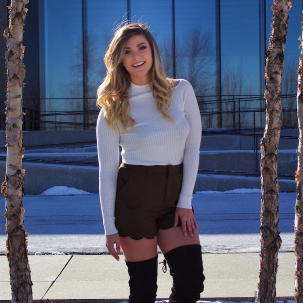 Knit Cold Shoulder Top