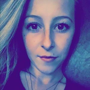 Meet your Posher, Ariel