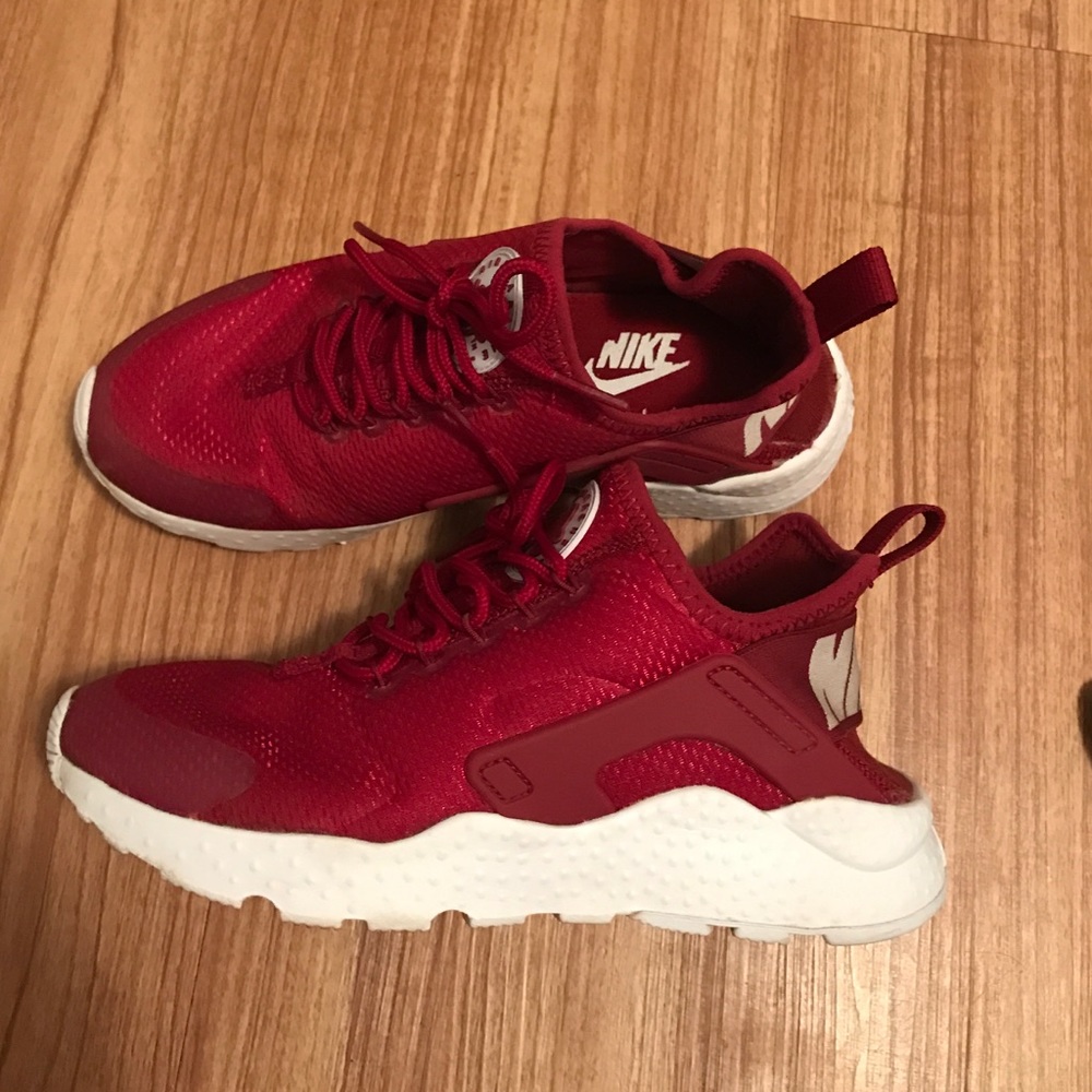 NIKE AIR HUARACHE RUN ULTRA - WOMEN'S