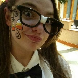 Meet your Posher, Emerald