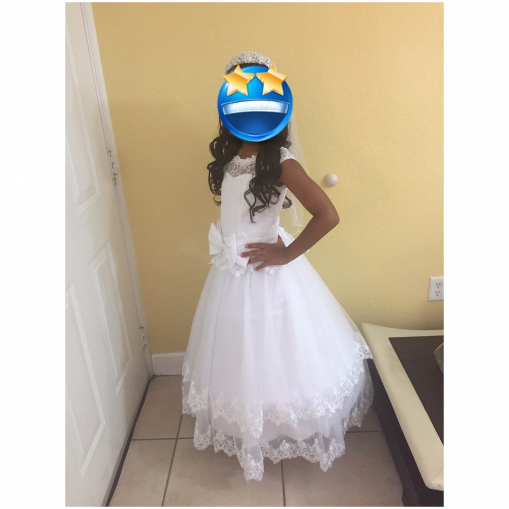 First Communion / Flower Girl / Little Bride Dress