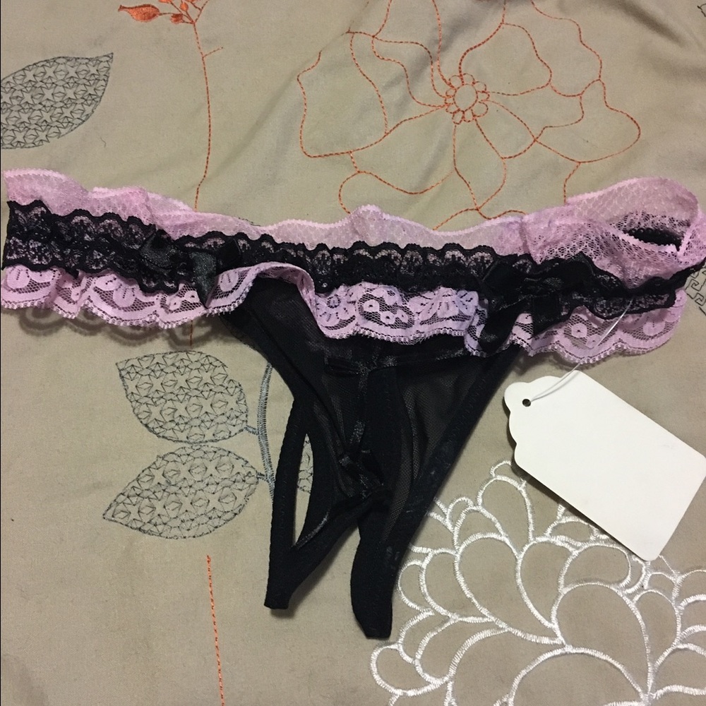 "SOLD" Black/pink thong