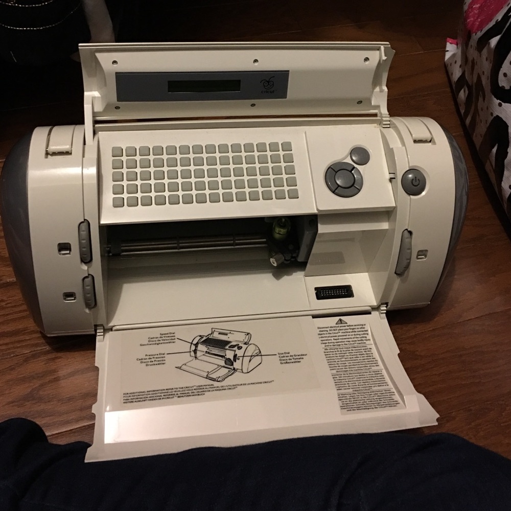 Cricut personal cutter