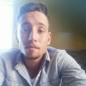 Meet your Posher, Aaron