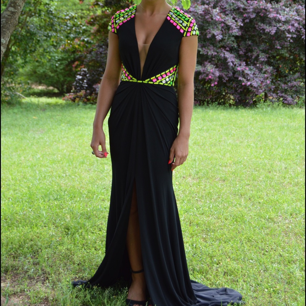 Size 2! Johnathan kayne prom dress!