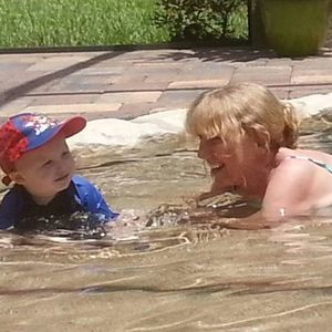 Meet your Posher, Linda