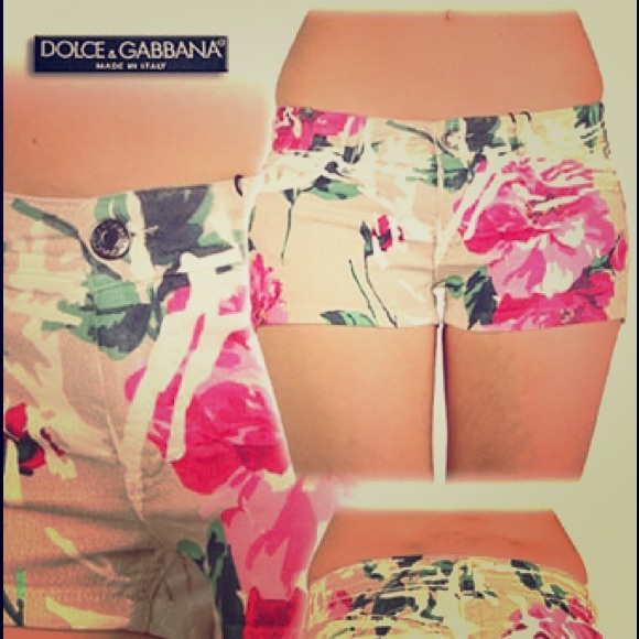 Dolce & Gabbana Pants - FINAL🌸 D&G FLORAL SHORTS SZ 40🌸