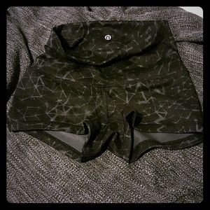 Lululemon boogie shorts
