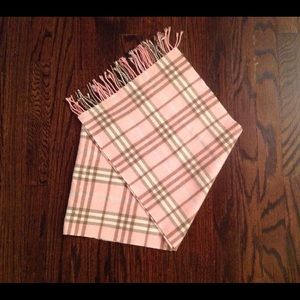 ⬇️ $ Price Drop ❤️ Authentic Burberry Scarf