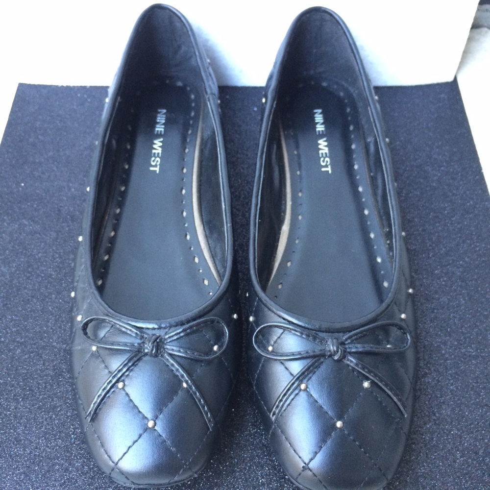 Nine West quilted black leather flats - Picture 2 of 4