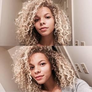 Meet your Posher, Mika