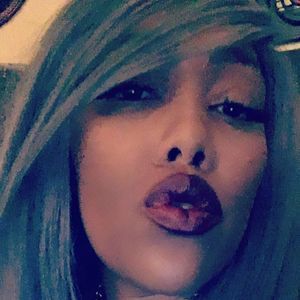 Meet your Posher, Lakisha