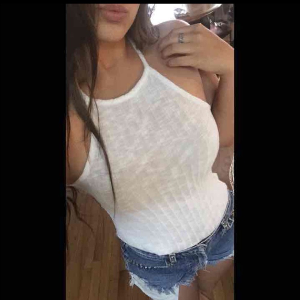 ‼️SOLD‼️Ribbed white tank