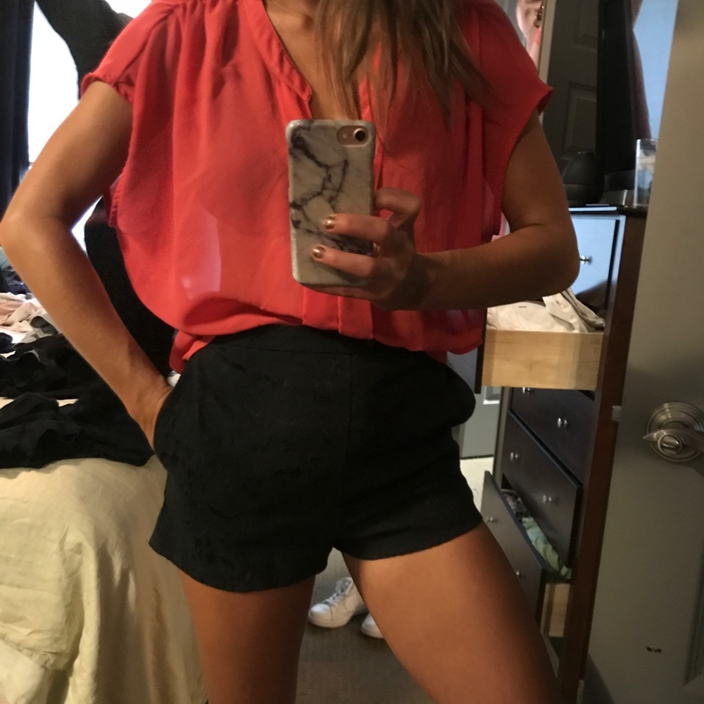 Red blouse - Picture 3 of 5