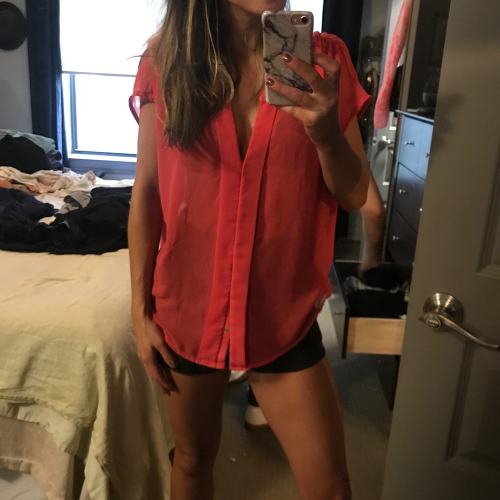 Red blouse - Picture 5 of 5