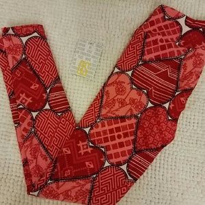 Lularoe OS Leggings Valentine's Red Hearts