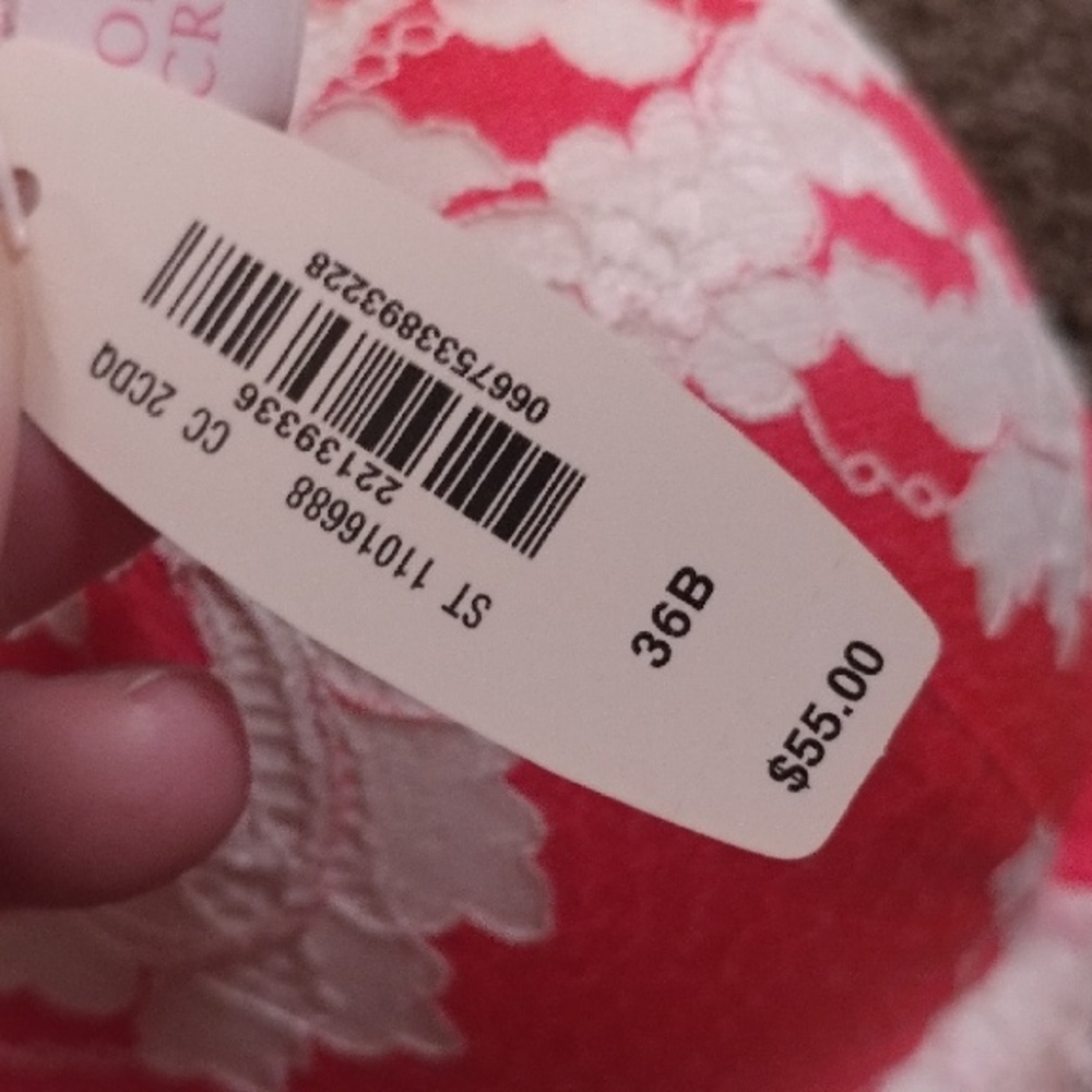 Victoria Secret Bra - Picture 2 of 3