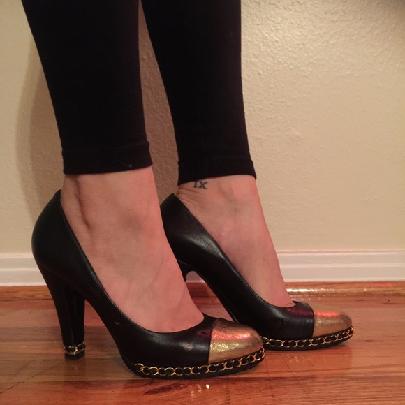 Authentic Chanel Heels - Picture 2 of 4