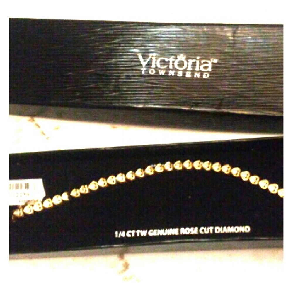 Victoria Townsend gold and diamond bracelet