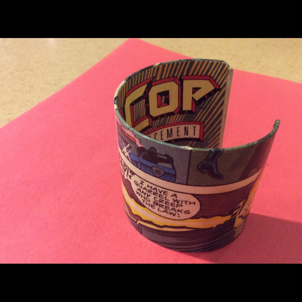 Robo Cop Bracelet - Picture 2 of 4
