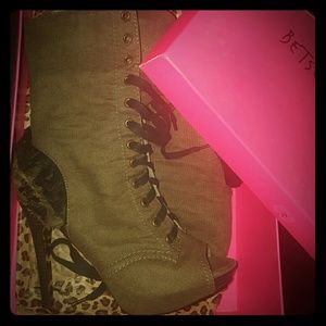 Betsey Johnson boots/heels