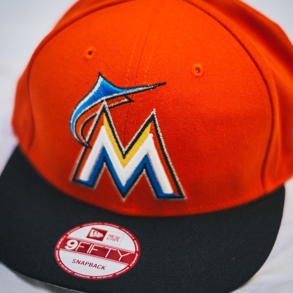 New Era 9FIFTY Miami Marlins SnapBack Hat