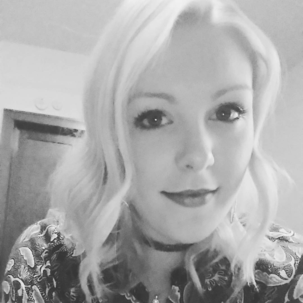 Meet your Posher, Alicia