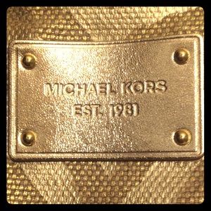 MICHAEL KORS Metallic gold/silver purse!