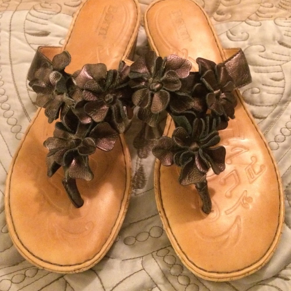 Born dressy flip flops