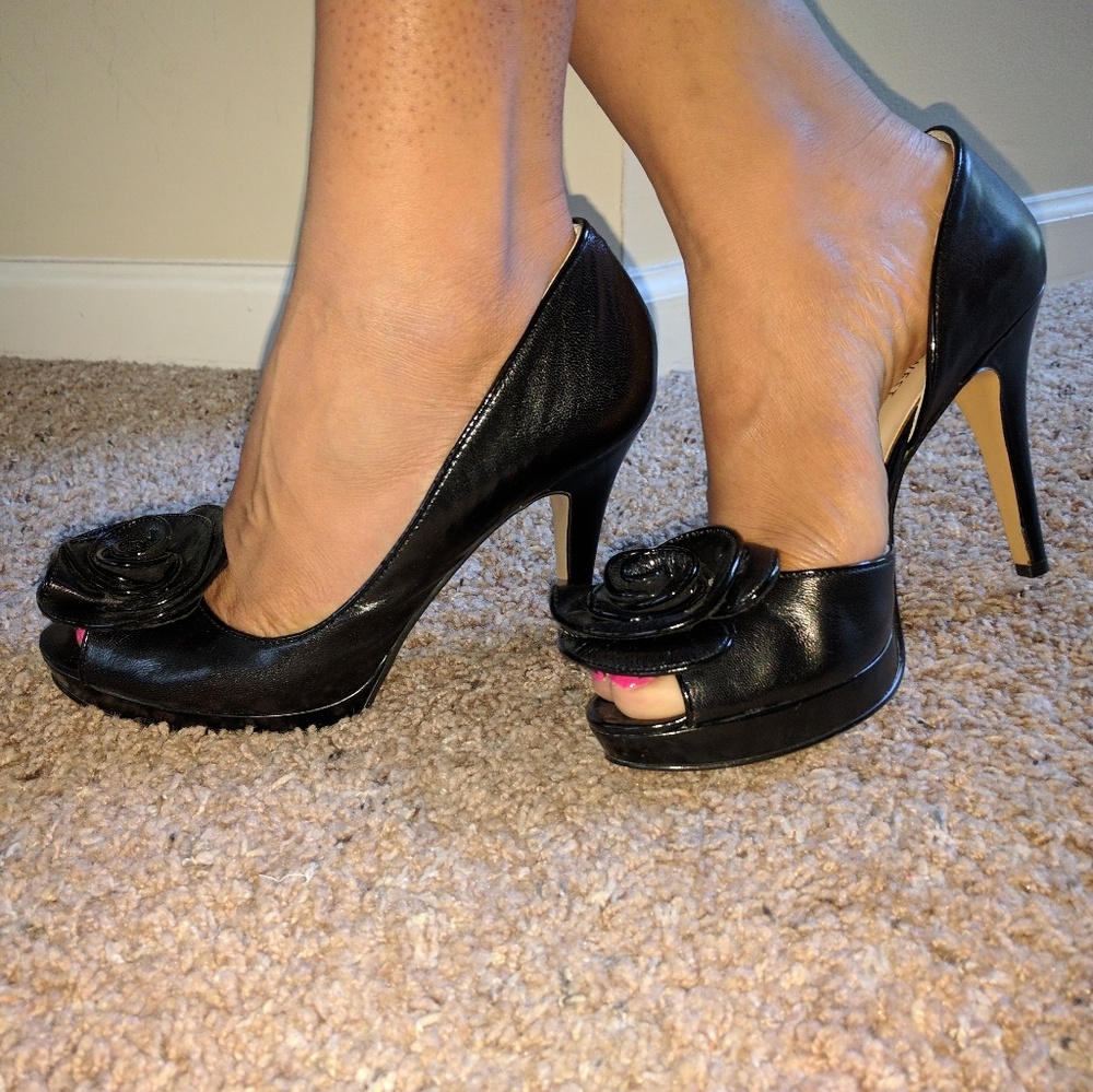 **SOLD**Peep toe Black Heel