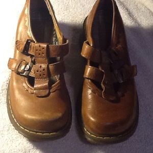 Dr Martens leather tan maryjanes size 6