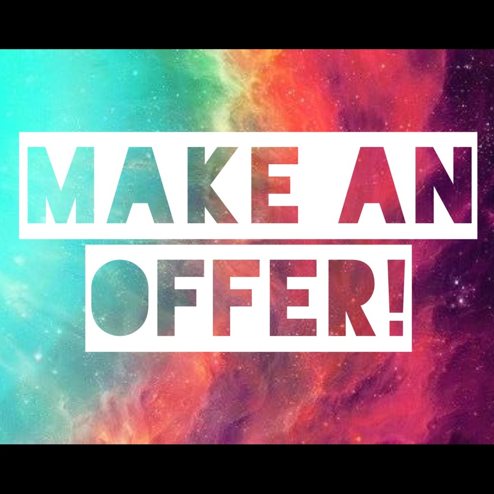 I love reasonable offers!! 💕