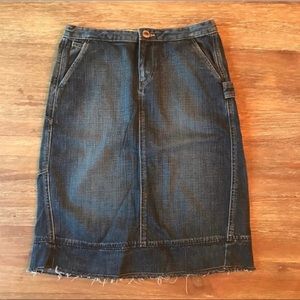 SALE EUC Banana Republic Raw Hem Denim Skirt SZ 2