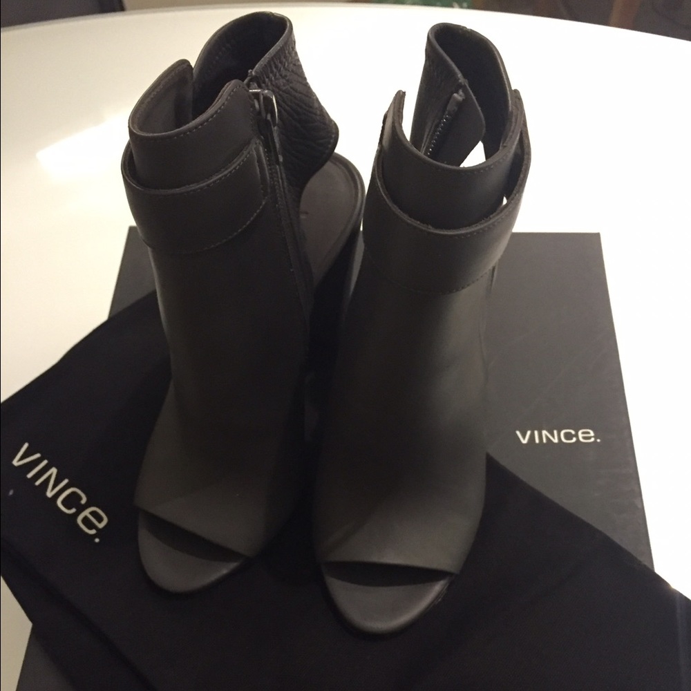 VINCE  shoes