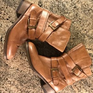 ***PRICE DROP***Steve Madden booties! Size 7! NWOT