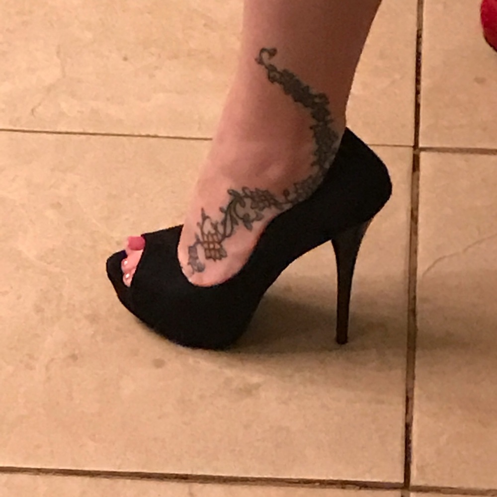 Black peep toe heels