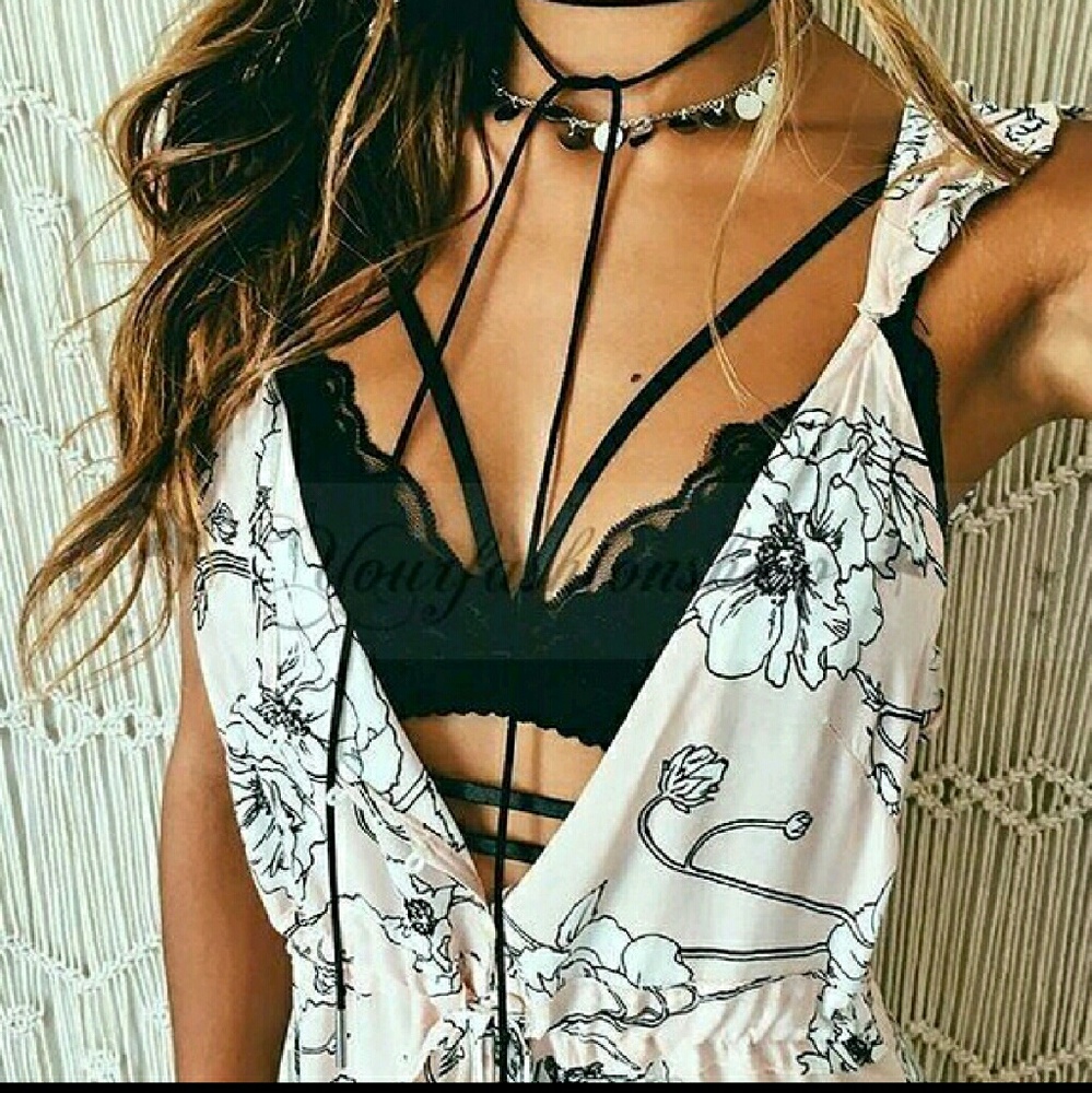 Black lace Lanshifei bralette - Picture 5 of 6