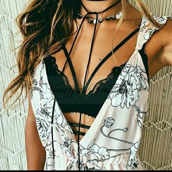 Black lace Lanshifei bralette - Picture 5 of 6