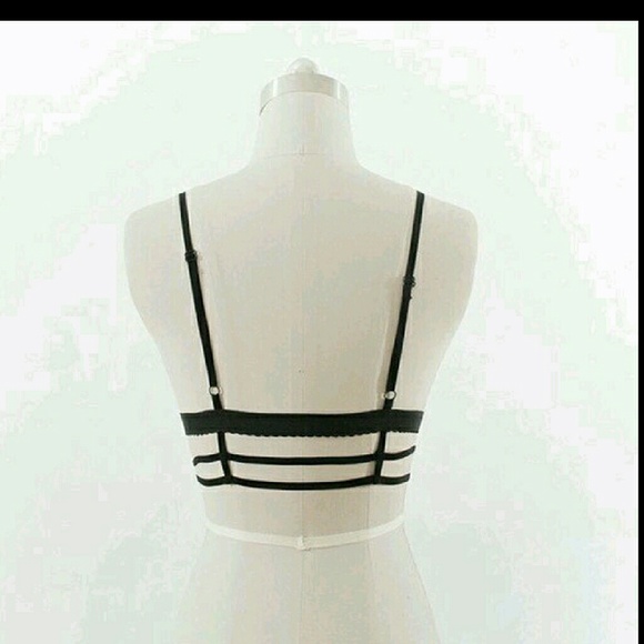 Black lace Lanshifei bralette - Picture 2 of 6