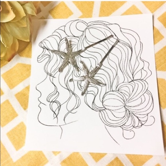 ✨1 left!✨Silver Starfish Hair Pins - Picture 1 of 2
