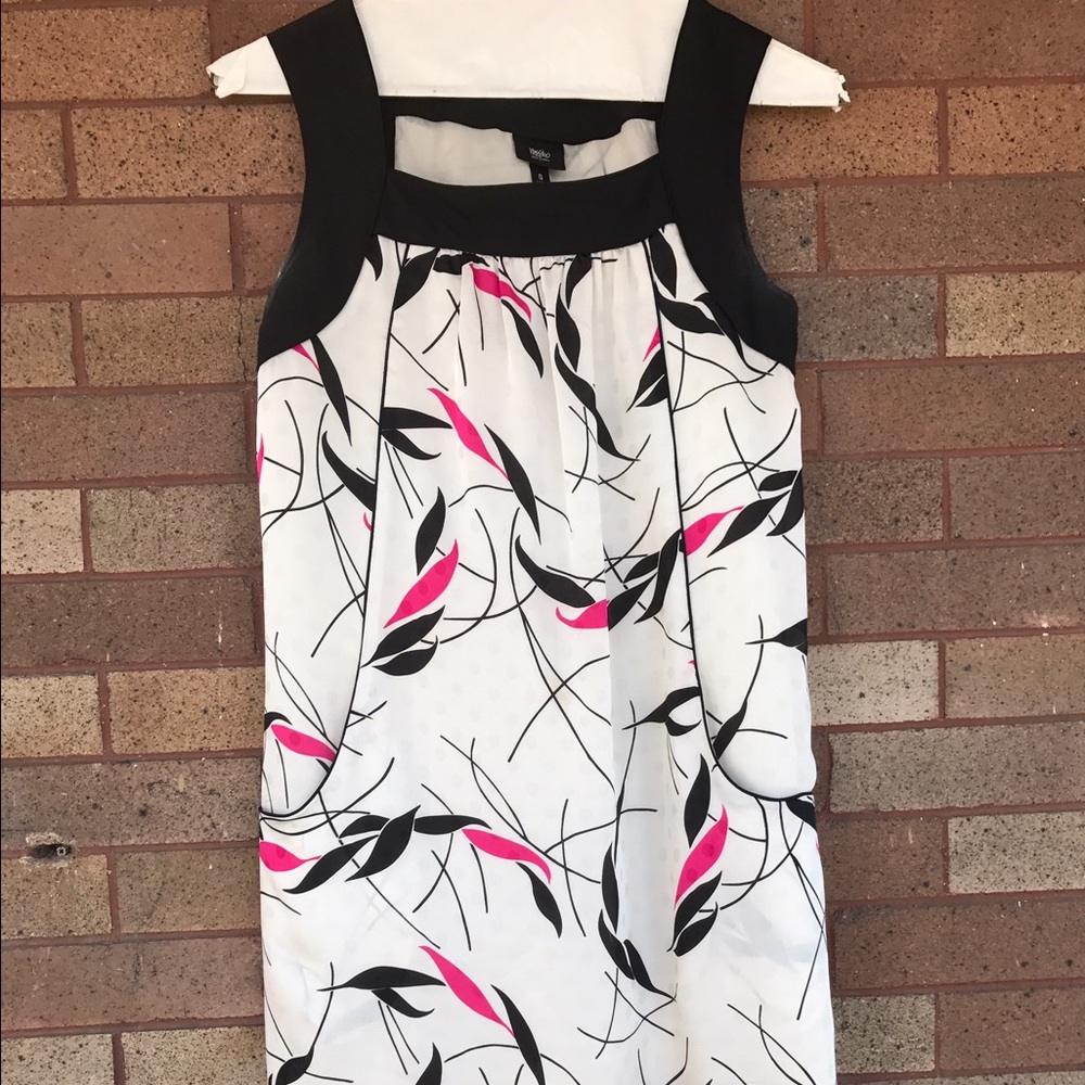 Mossimo cream & black shift dress
